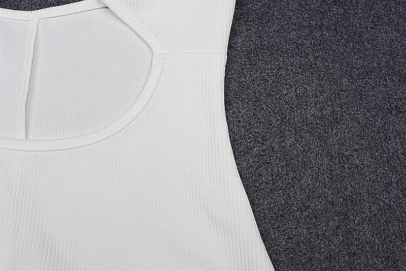 Berlina - robe longue en découpe blanche/noir
